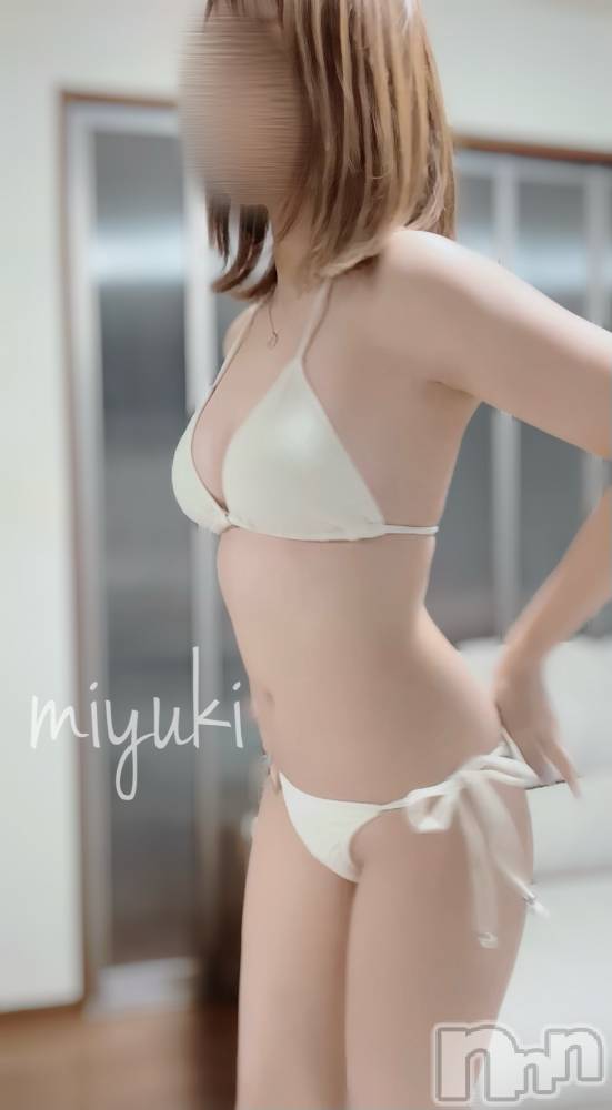 新潟風俗エステRouge(ルージュ) 平野 みゆき(27)の4月28日写メブログ「どっち派？」