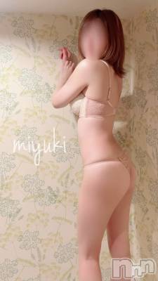 新潟風俗エステ Rouge(ルージュ) 平野 みゆき(32)の10月7日写メブログ「ご希望ある？💘」