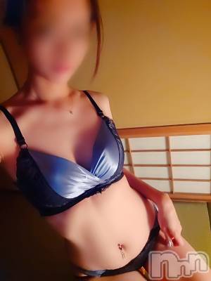 新潟風俗エステ Rouge(ルージュ) 黒咲 さら(26)の12月10日写メブログ「薄暗い中で…🩷」