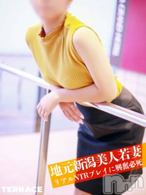よしの◆正真正銘リアルな幼妻(25) 身長152cm、スリーサイズB85(C).W58.H86。長岡デリヘル TERRACE(テラス)在籍。
