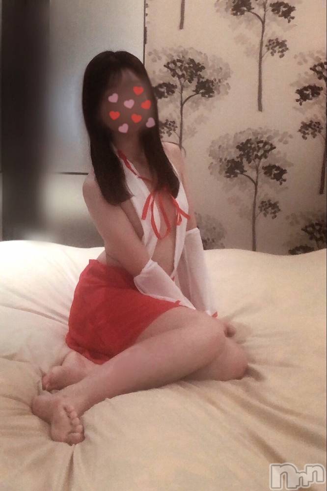 新潟手コキsleepy girl(スリーピーガール) なぎちゃん(22)の1月14日写メブログ「1番エロそうな巫女さん連れてきた」