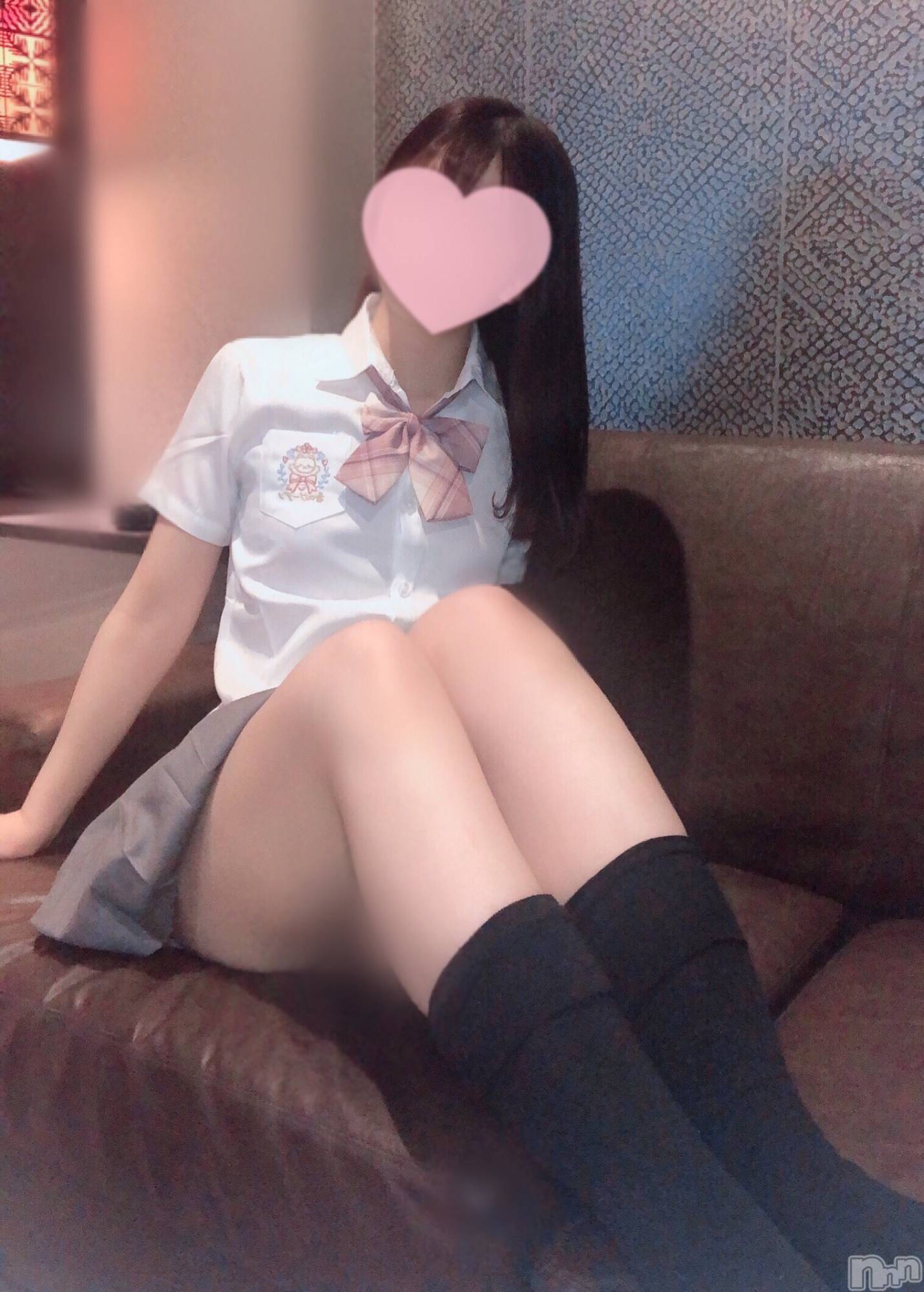 新潟手コキsleepy girl(スリーピーガール)なぎちゃん(22)の2022年5月25日写メブログ「暑いと脱ぎたくなる」