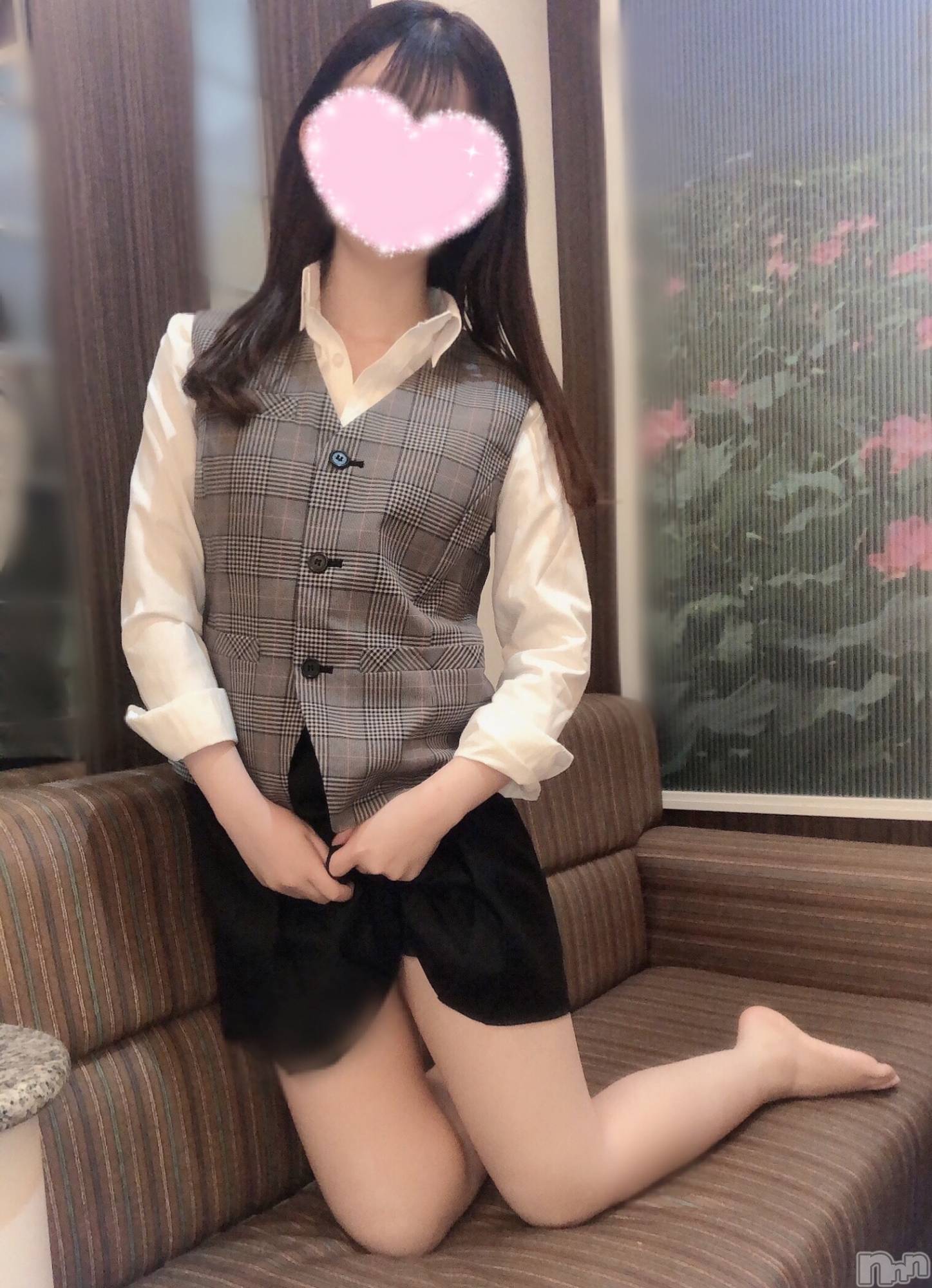 新潟手コキsleepy girl(スリーピーガール)なぎちゃん(22)の2022年8月29日写メブログ「みんなには内緒でホテル行こ？」