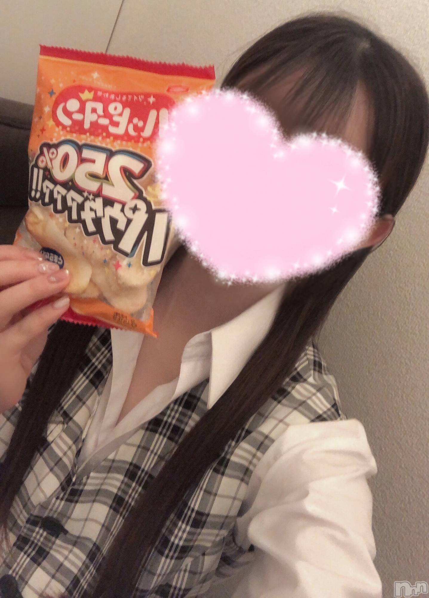 新潟手コキsleepy girl(スリーピーガール)なぎちゃん(22)の2023年6月4日写メブログ「中があったかい…。」