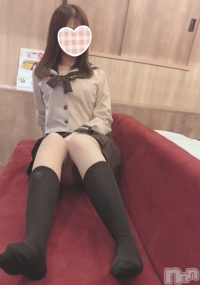 新潟手コキsleepy girl(スリーピーガール)なぎちゃん(22)の2024年10月18日写メブログ「すべすべしに来る？♡」