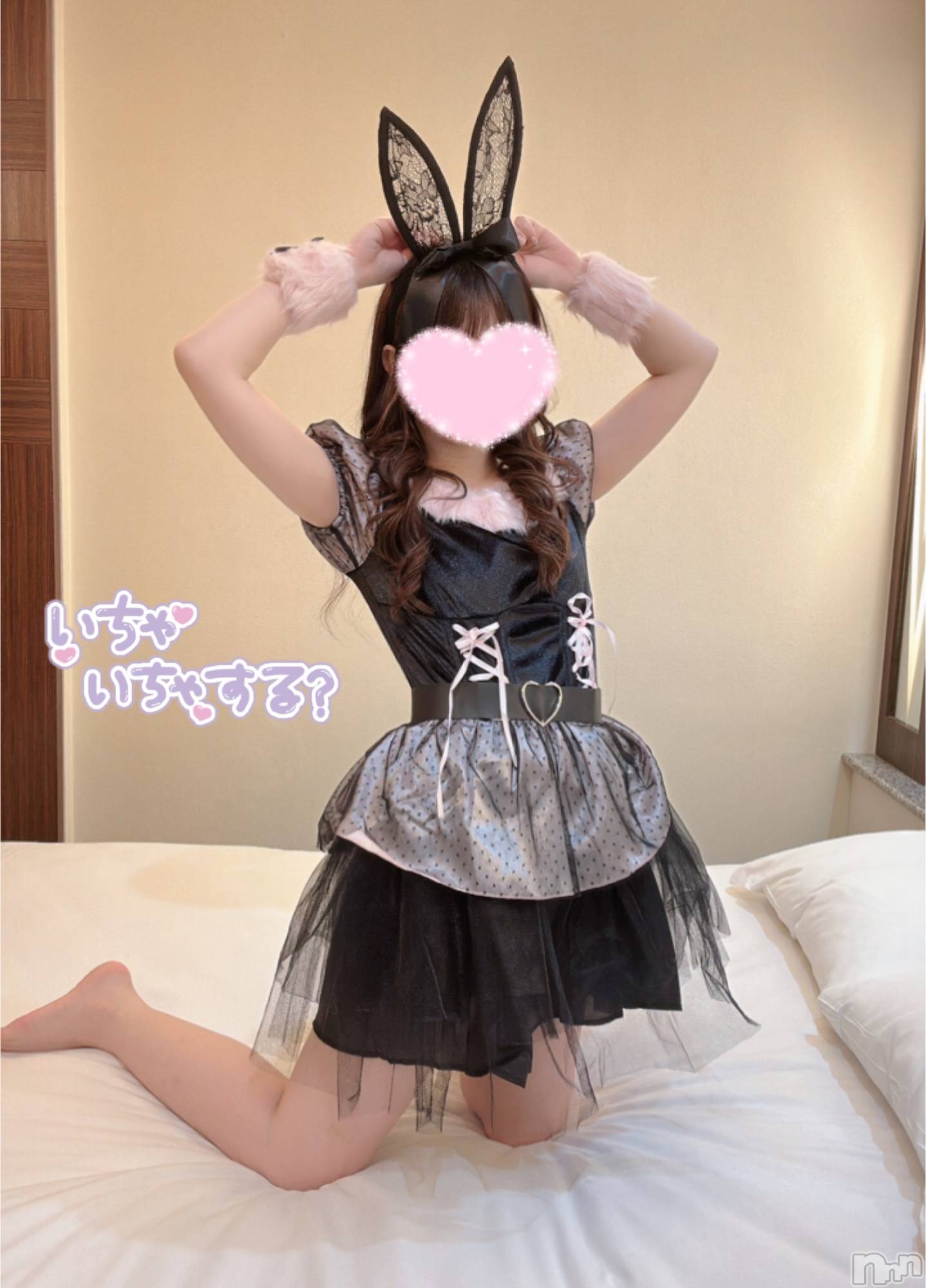新潟手コキsleepy girl(スリーピーガール)なぎちゃん(22)の2024年11月1日写メブログ「アノ芸能人と同じなんですけど」