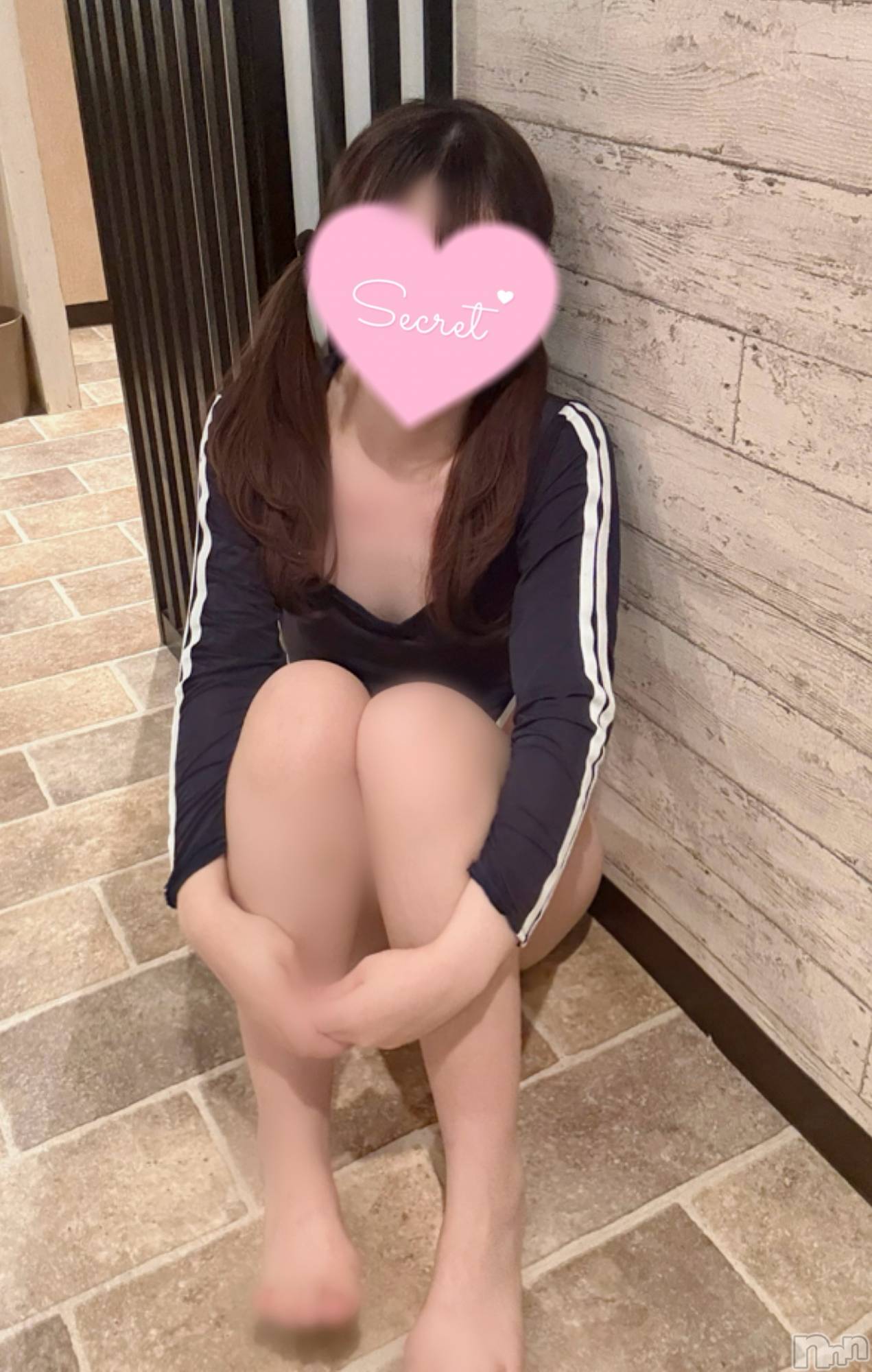 新潟デリヘルsleepy girl(スリーピーガール)なぎちゃん(22)の2025年10月5日写メブログ「見えそうで見えないのも良いよね♡」