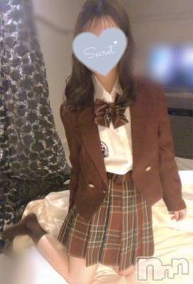 なぎちゃん(20) 身長149cm、スリーサイズB80(C).W53.H81。 sleepy girl在籍。