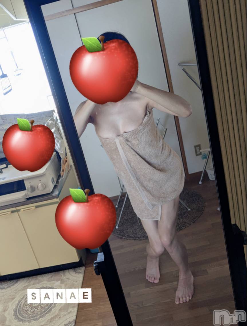長野デリヘル閨(ネヤ)さなえ(44)の2026年1月13日写メブログ「おやつです♪…さなえです♪」