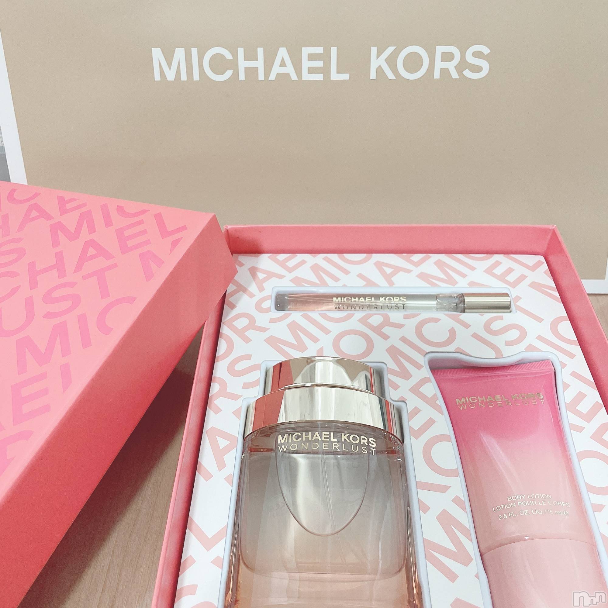 ƲХ顦ֲ֥ڲСݣȣΣ£ɡ(֥ϥʥ) 2021ǯ98̥֥MICHAEL KORS