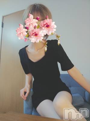 かんな(38) 身長162cm、スリーサイズB().W.H。新潟メンズエステ 花＊花(ハナハナ)在籍。