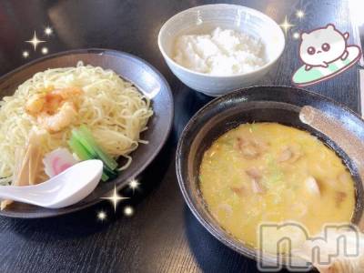 新潟デリヘル 新潟人妻デリバリーヘルス 下心 ～したごころ～(シタゴコロ) 三城(みき)奥様(36)の10月8日写メブログ「休みの日は、ほぼ麺を食べてるじゃん！」