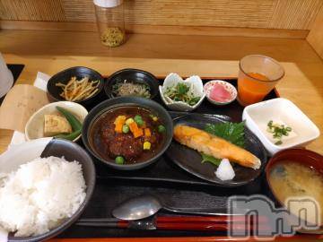 新潟デリヘル五十路マダム新潟店(カサブランカグループ)(イソジマダムニイガタテン) 山本美羽子(55)の8月3日写メブログ「今日のランチ」