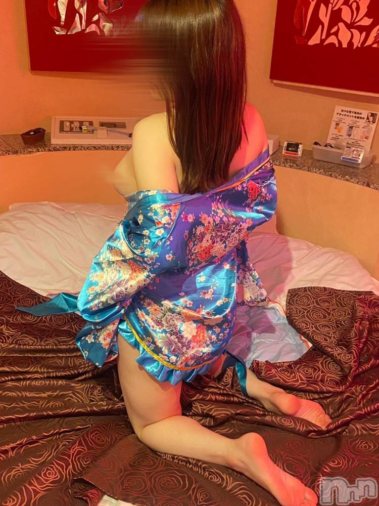 三条デリヘルLady-出稼ぎ0！地域密着デリヘル-(レディー) えみか☆超弾力おっぱい(25)の4月10日写メブログ「土曜日待ってるよん💓💓」