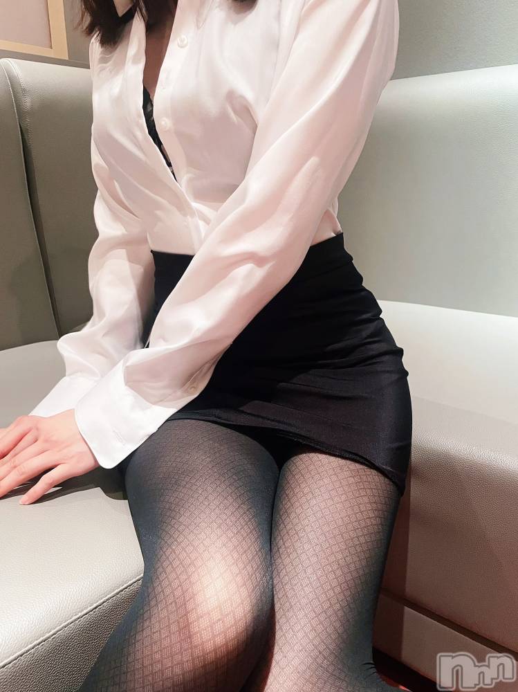 新潟デリヘルGRACE　新潟(グレース　ニイガタ) 凪【なぎ】(26)の10月20日写メブログ「どうですか💐🩷」