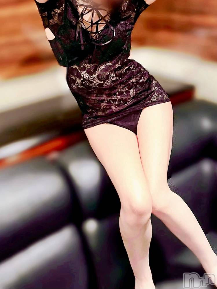 新潟デリヘルGRACE　新潟(グレース　ニイガタ) 凪【なぎ】(26)の11月27日写メブログ「静かな夜に…🤍🌙🕊️」