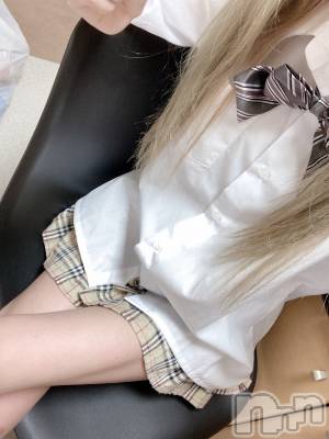 新潟手コキ sleepy girl(スリーピーガール) めりぃちゃん(20)の7月3日写メブログ「JKのケツ触って🍑🍑🍑」