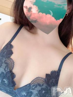 まつり(24) 身長156cm、スリーサイズB87(D).W56.H84。三条デリヘル 寿限夢(じゅげむ)本店(ジュゲムホンテン)在籍。