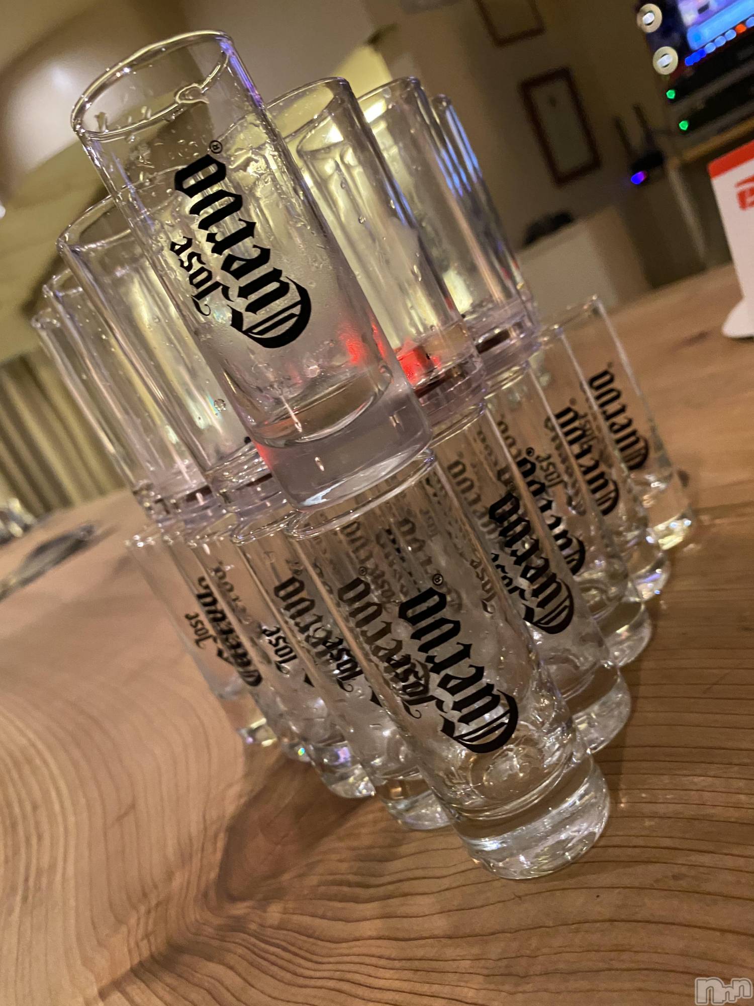 Įʥå륺СL'asile(饸) 2021ǯ1120ֺ̥֥ߤäƤʤ