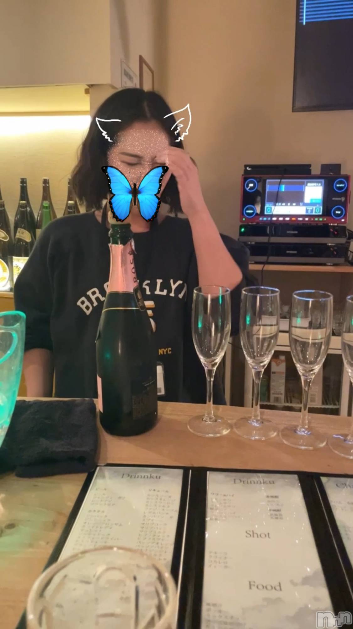 Įʥå륺СL'asile(饸) 2022ǯ41̥֥֤ˤդȡ