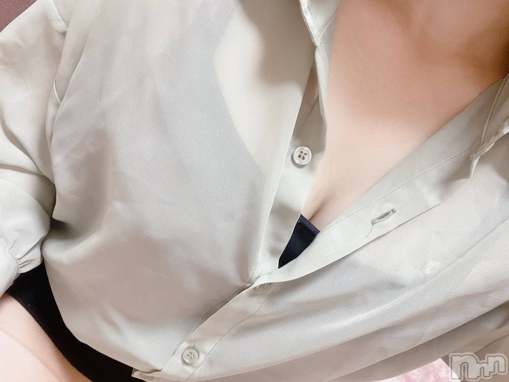 糸魚川デリヘル糸魚川デリヘルチャンス★新潟の素人女性100%(イトイガワデリヘルチャンス) えみか★超人気(25)の9月19日写メブログ「ついたよん🎶」