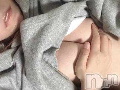 新潟デリヘル 新潟人妻デリバリーヘルス 下心 ～したごころ～(シタゴコロ) 片瀬(かたせ)奥様(38)の10月17日写メブログ「手ブラ」