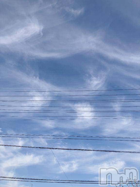 松本発デリヘル松本人妻隊(マツモトヒトヅマタイ)みな(41)の2025年11月16日写メブログ「なんだか」