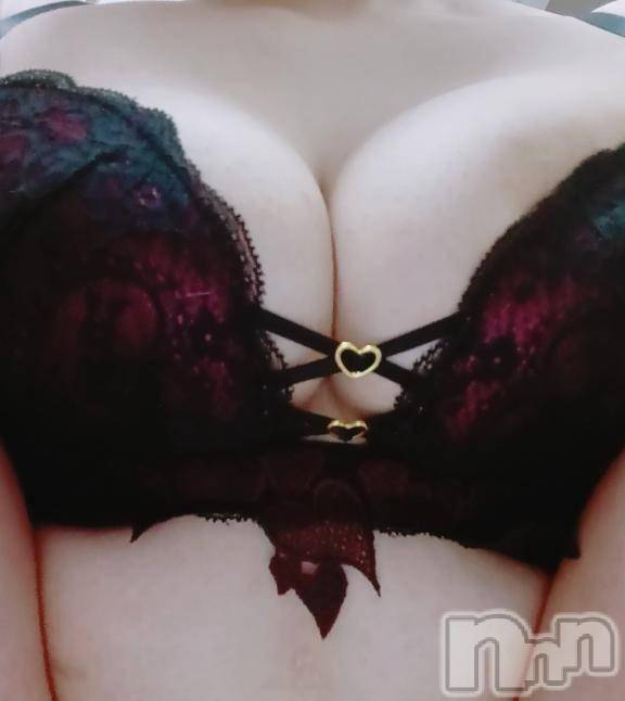 新潟デリヘル新潟人妻デリバリーヘルス 下心 ～したごころ～(シタゴコロ) 綺羅々(きらら)奥様(36)の9月22日写メブログ「好きなタイプ😚🩵🩵」