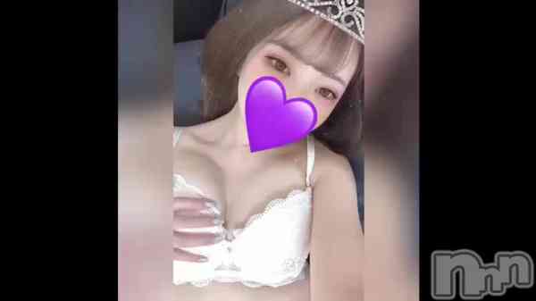 白桃ふわりの動画 チチを揉め❗️