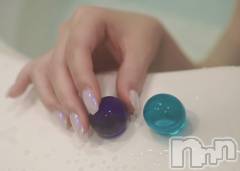 新潟デリヘル新潟の可憐な妻たち～秘密の逢瀬～(ニイガタノカレンナツマタチ～ヒミツノオウセ～) 由良 泉(33)の11月25日写メブログ「タマタマをサワサワするユラユラ🟣🔵」