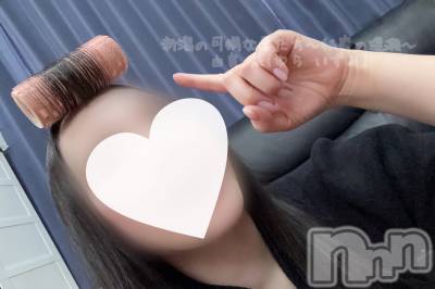 新潟デリヘル 新潟の可憐な妻たち～秘密の逢瀬～(ニイガタノカレンナツマタチ～ヒミツノオウセ～) 由良 泉(33)の2月8日写メブログ「休憩中は頭にデカいカーラーついてます💈」