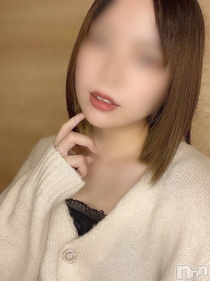 新潟デリヘル(ナイス)の2022年11月15日お店速報「本日は業界完全未経験りなちゃん登場」