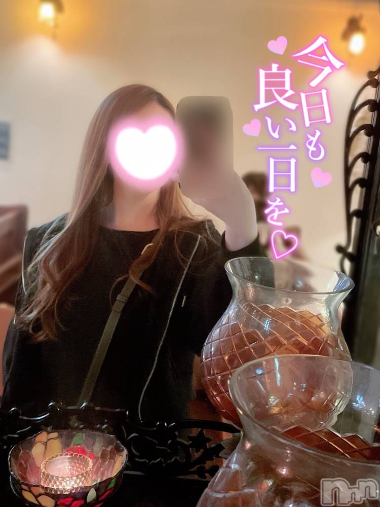 新潟人妻デリヘル新潟の可憐な妻たち～秘密の逢瀬～(ニイガタノカレンナツマタチ～ヒミツノオウセ～) 黒江 しずく(33)の5月4日写メブログ「明日以降待ってます🥰」
