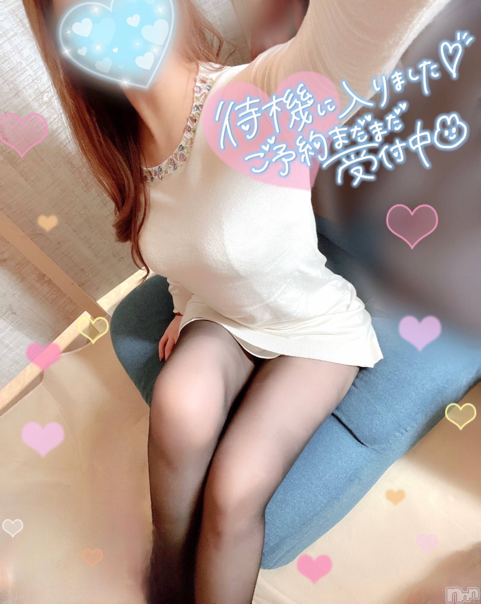 新潟人妻デリヘル新潟の可憐な妻たち～秘密の逢瀬～(ニイガタノカレンナツマタチ～ヒミツノオウセ～)黒江 しずく(33)の2022年12月24日写メブログ「これからすぐ遊べます💝」
