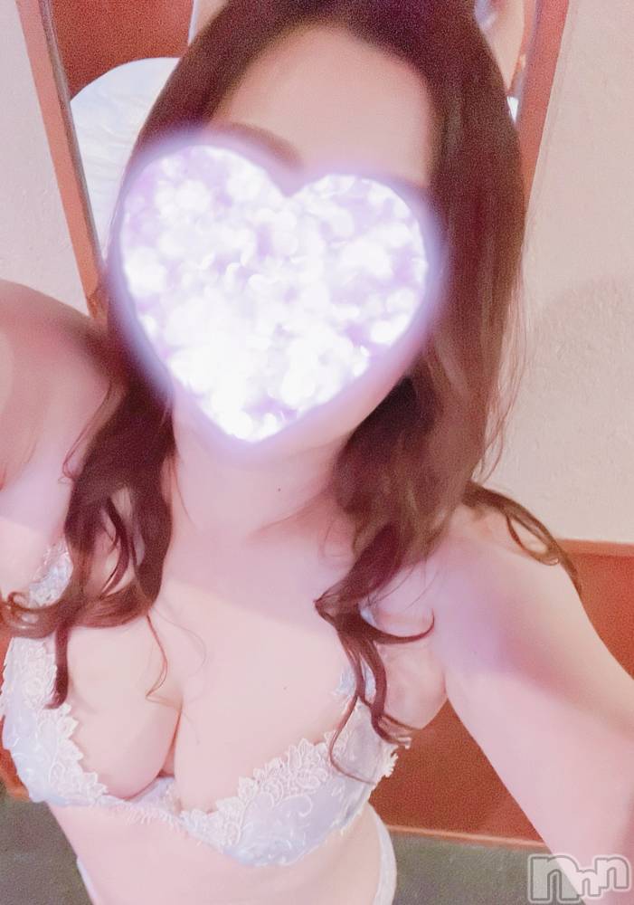 上田発デリヘル人妻華道 上田店(ヒトヅマハナミチウエダテン) 【熟女】さつき(49)の11月5日写メブログ「あと3日🫣ᩚ」