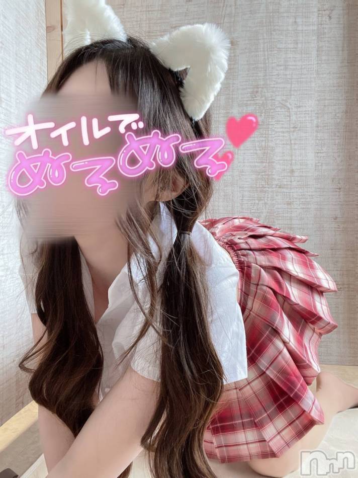 新潟手コキ(アロファン)の2023年4月24日お店速報「美女にオイルでぬるぬるにされてください」