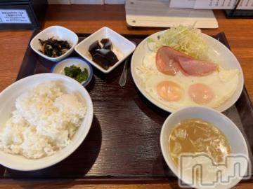 新潟デリヘル奥様特急 新潟店(オクサマトッキュウニイガタテン) うるみ(34)の4月26日写メブログ「らんち」