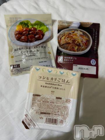 新潟デリヘル奥様特急 新潟店(オクサマトッキュウニイガタテン) うるみ(34)の3月27日写メブログ「らんち」