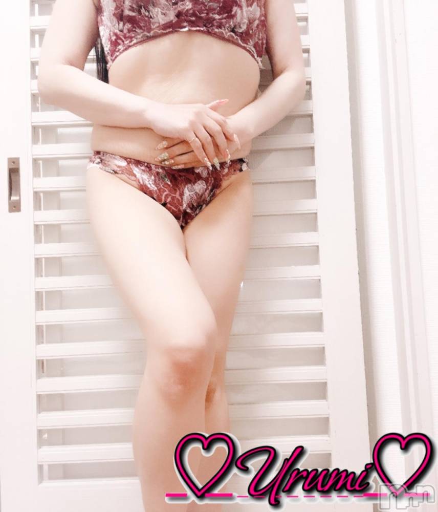 新潟デリヘル奥様特急 新潟店(オクサマトッキュウニイガタテン) うるみ(34)の10月25日写メブログ「金曜日だぁ！」