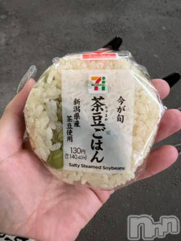 新潟デリヘル奥様特急 新潟店(オクサマトッキュウニイガタテン)うるみ(34)の2022年8月30日写メブログ「これ美味しい！」