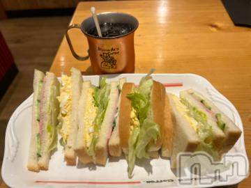 新潟デリヘル奥様特急 新潟店(オクサマトッキュウニイガタテン)うるみ(34)の2023年3月14日写メブログ「ひと息」