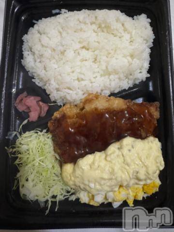 新潟デリヘル奥様特急 新潟店(オクサマトッキュウニイガタテン)うるみ(35)の2024年3月16日写メブログ「😏」