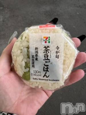 新潟デリヘル 奥様特急 新潟店(オクサマトッキュウニイガタテン) うるみ(35)の8月30日写メブログ「これ美味しい！」