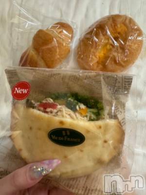 新潟デリヘル 奥様特急 新潟店(オクサマトッキュウニイガタテン) うるみ(35)の5月25日写メブログ「上手く食べれる？」
