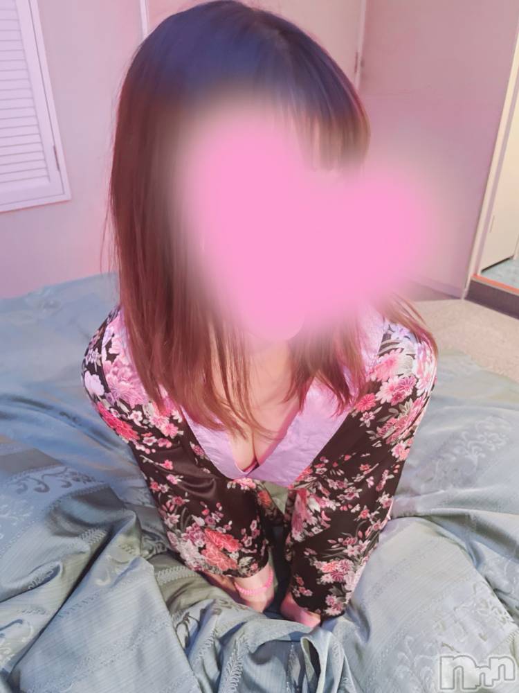 長岡デリヘルフェイム長岡店　地元の子と会える！地域密着専門店(フェイムナガオカテン) えみか☆癒し系美女(25)の6月19日写メブログ「あと3日だよー！」