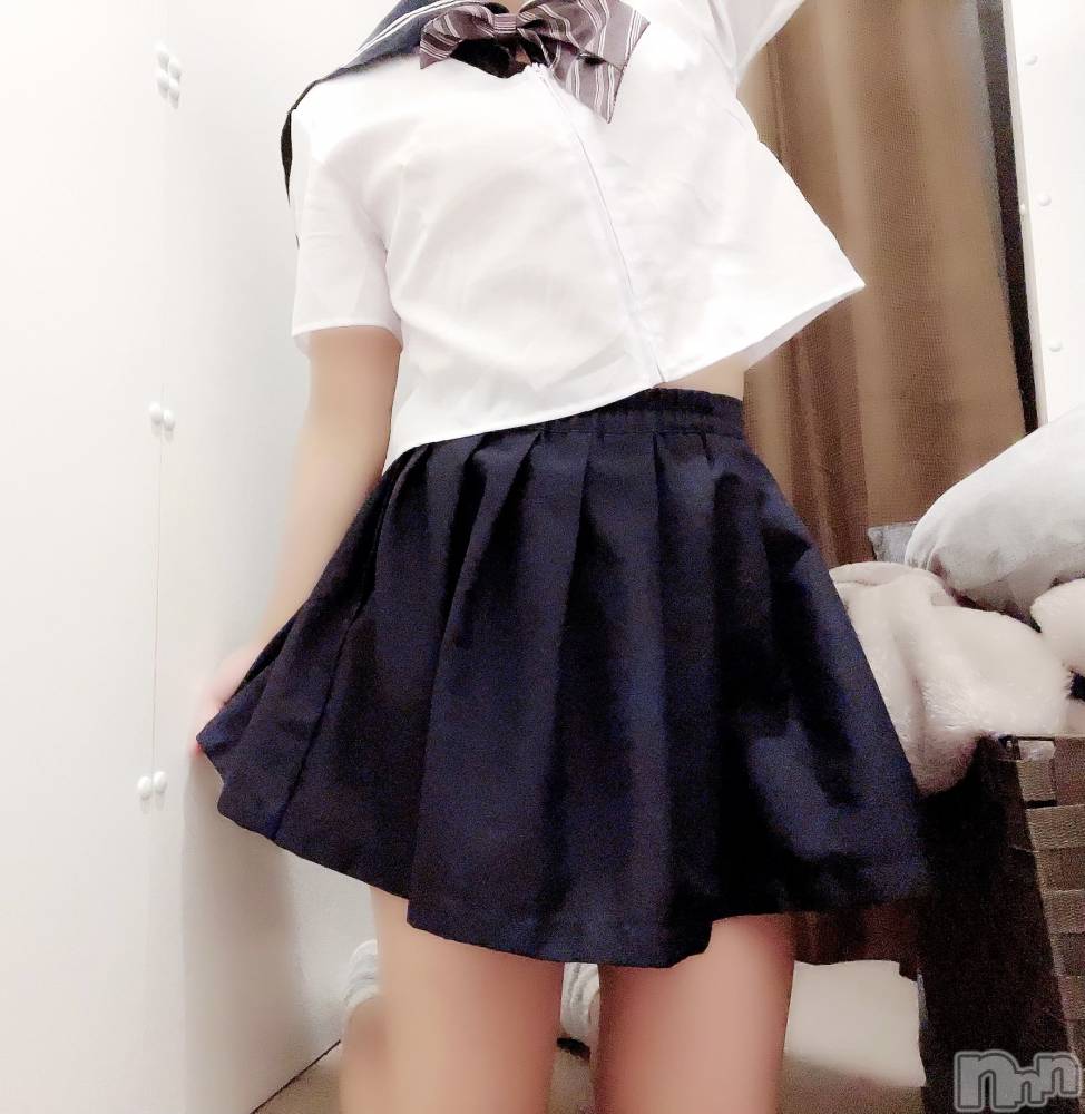 新潟手コキsleepy girl(スリーピーガール) 新人みくちゃん(20)の3月4日写メブログ「出勤時間のばしました🌃」