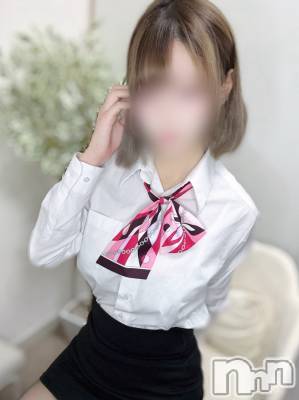 新潟デリヘル(オフィスアムール)の2025年11月6日お店速報「必見！新人OLさんが本日多数出勤♡【あず©・みなみ©・ななせ©・りら©】」