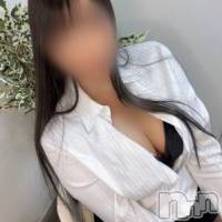 新潟デリヘル Office Amour(オフィスアムール)の8月24日お店速報「★本日出勤♡★渾身の美ギャル【ゆりあ©】秘書系美人OL【すずか©】」