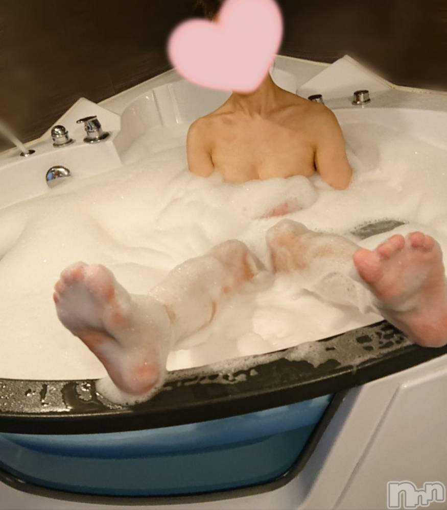 新潟人妻デリヘル人妻楼　新潟店(ヒトヅマロウ　ニイガタテン) 日野(32)の5月1日写メブログ「明日出勤します❣️」