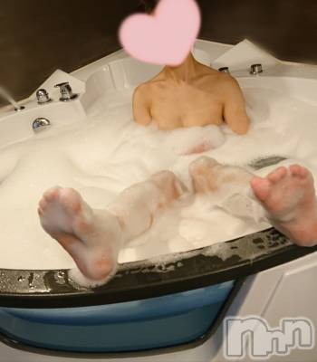 新潟人妻デリヘル 人妻楼　新潟店(ヒトヅマロウ　ニイガタテン) 日野(32)の5月1日写メブログ「明日出勤します❣️」